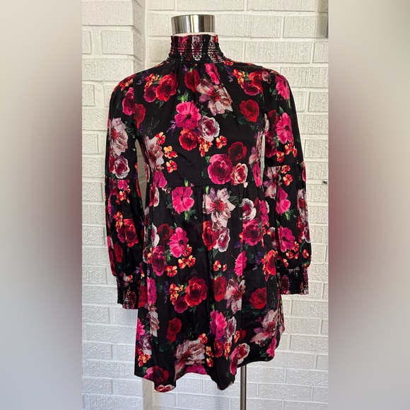 NWT-Alice + Olivia- Thea babydoll mini dress in midnight Rose - Picture 2 of 11